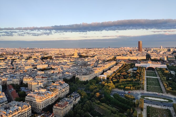 Eiffel Tower Small Group Guided Tour - Reviewer Experiences Display