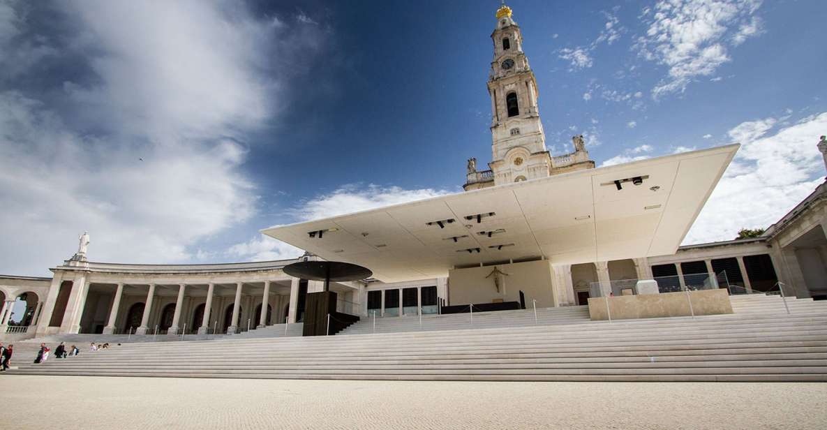 From Lisbon: Fátima & Batalha Monastery Panoramic Bus Tour - Common questions