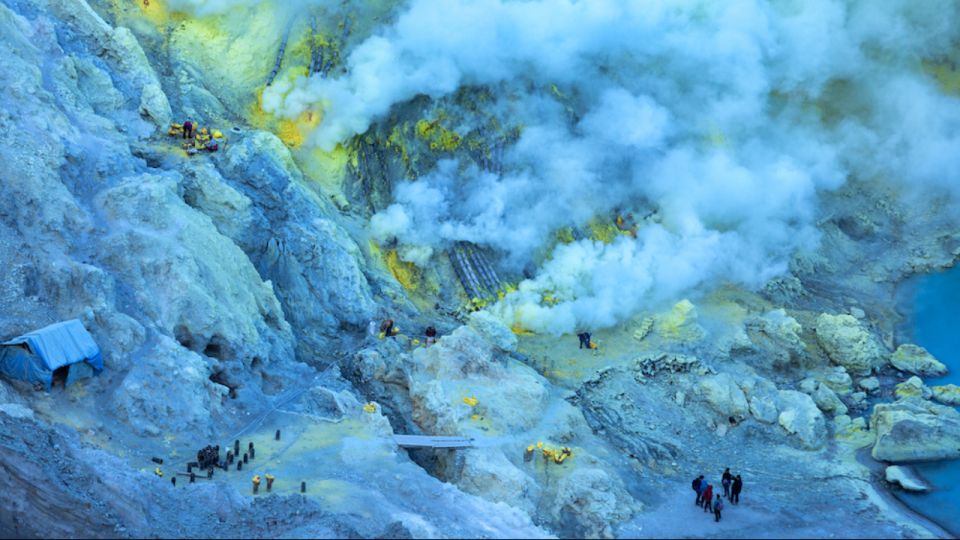 From Surabaya or Malang: Mount Bromo & Ijen Blue Fire 3D2N - Common questions