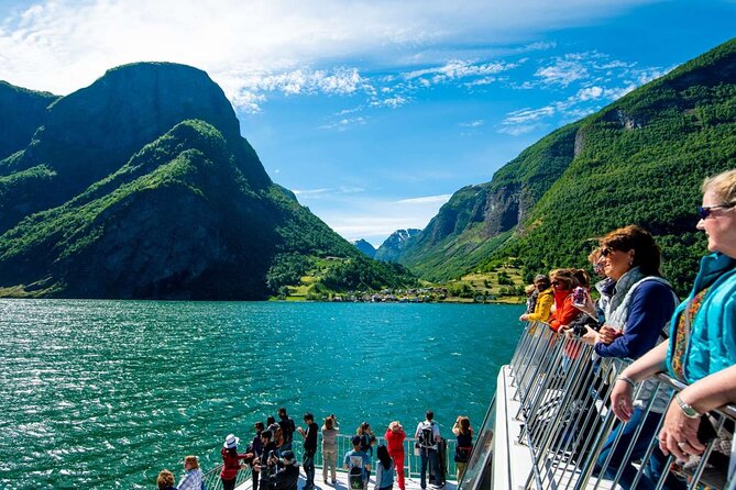 Guided Tour To Nærøyfjorden, Flåm And Stegastein - Viewpoint Cruise - Common questions