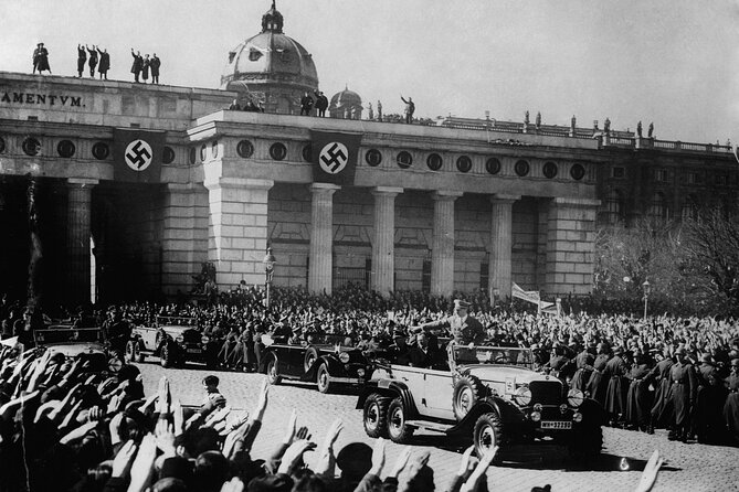 Historical Hitler Walking Tour of Vienna - Last Words