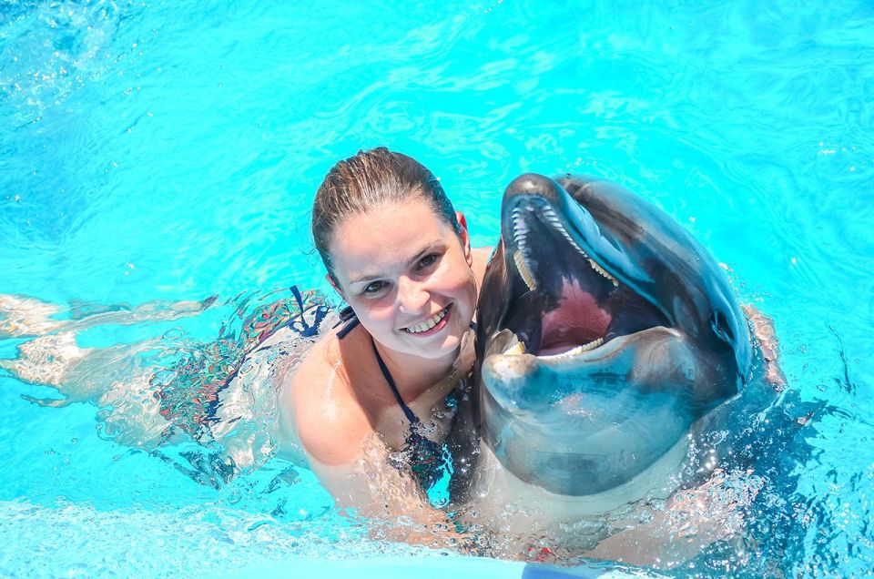 Hurghada/Safaga: Dolphin World Photo Session With Transfers - Common questions