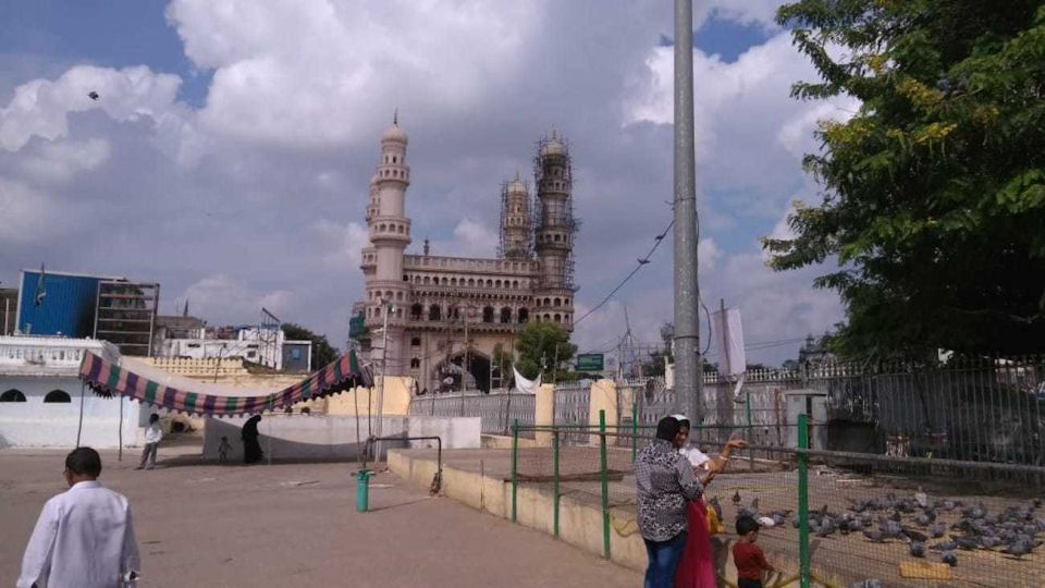 Hyderabad: Heritage Walking Tour of Old City and Charminar - Booking Process and Expert Guidance