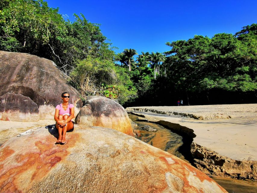 Ilha Grande: Walking Abraão Historical Tour and Natural Pool - Common questions
