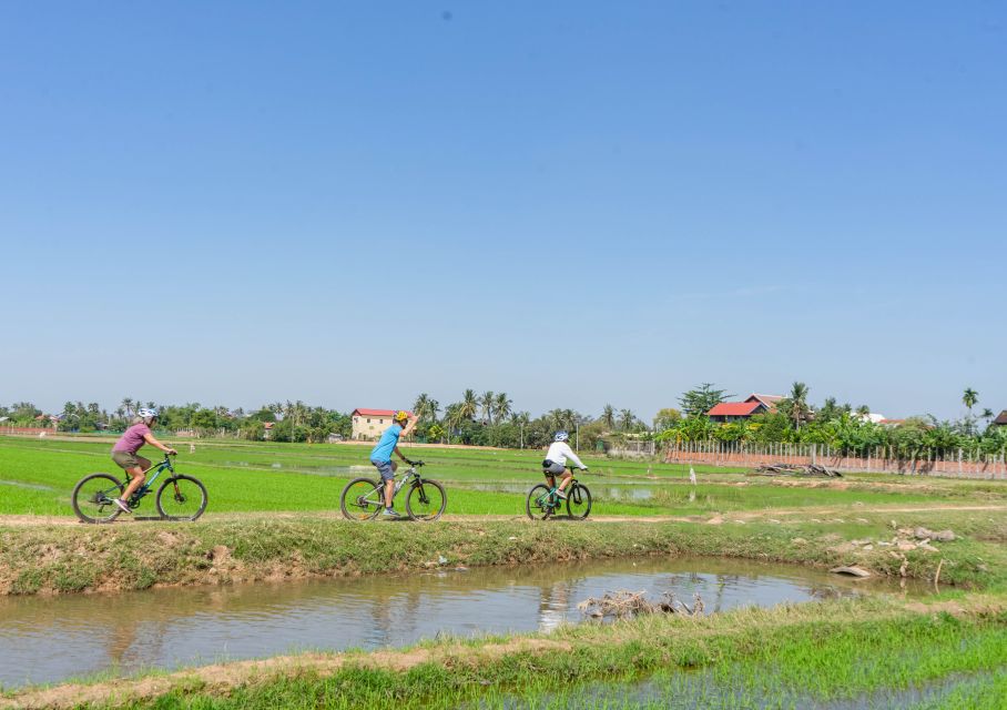 Kampong Phluk: Floating Village Bike Tour and Sunset Cruise - Last Words