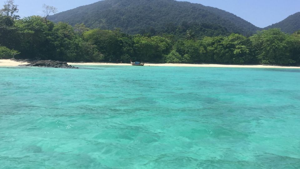 Koh Lipe Snorkeling Program 2 Private Boat Lunch Included - Common questions