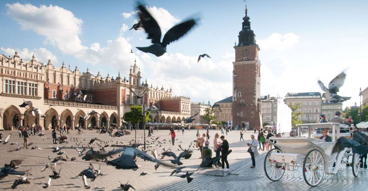 Krakow: Old Town Private Guided Walking Tour - Common questions