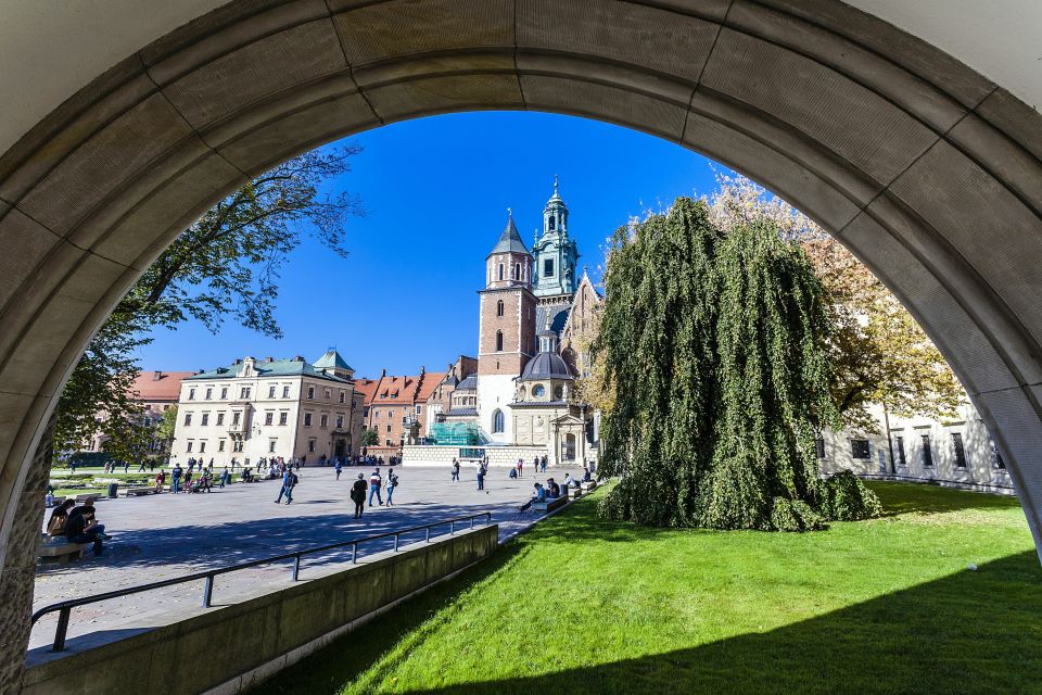 Krakow: Wawel Hill Audioguide Tour - Common questions