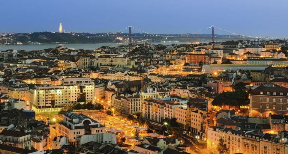 Lisbon: Private Night Tour With Fado Dinner Show - Tour Inclusions