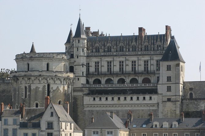 Loire Valley Castles VIP Private Tour: Chambord, Chenonceaux, Amboise - Common questions