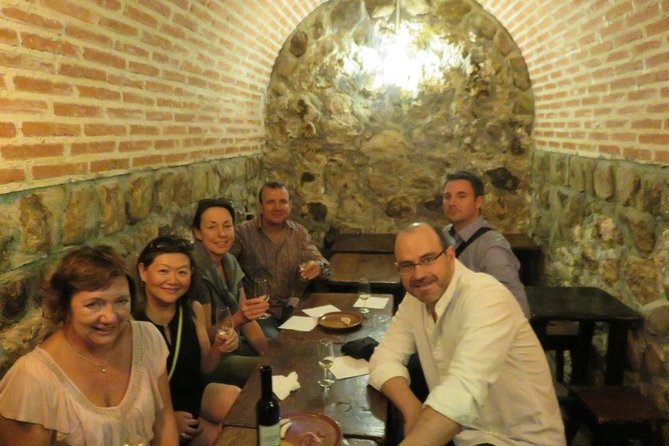 Madrid Old Town Tapas & Wine Small Group Tour - Travel Tips