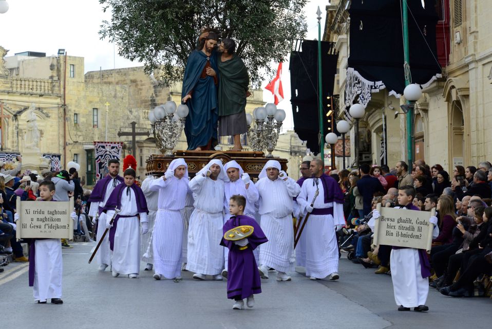 Malta: Good Friday Afternoon Procession With Transportation - Tips for Participants