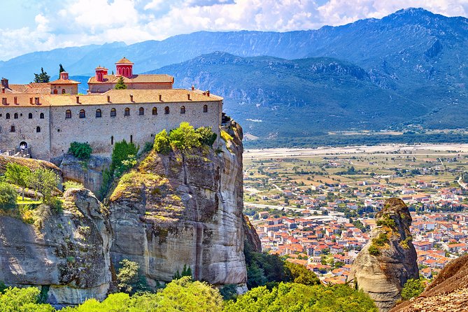 Meteora Daytrip Private Tour for Groups From Athens - Dress Code and Etiquette