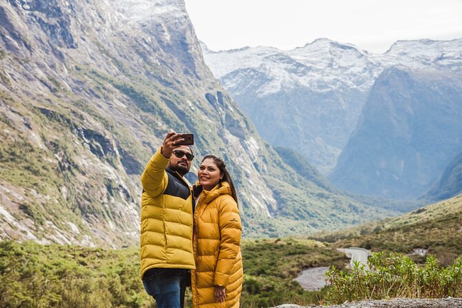 Milford Sound Small Group Tour From Queenstown With Scenic Flight - Small Group Experience