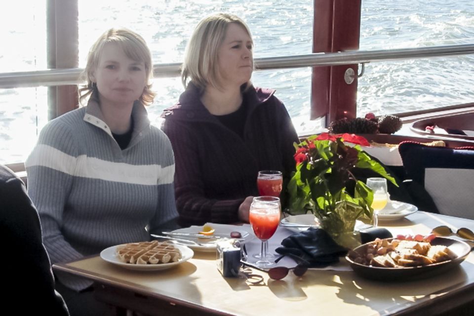 NYC: Manhattan Skyline Brunch Cruise With a Drink - Common questions