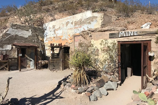 Oatman Mining Camp, Burros, Museums & Scenic RT66 Tour Small Grp - Common questions