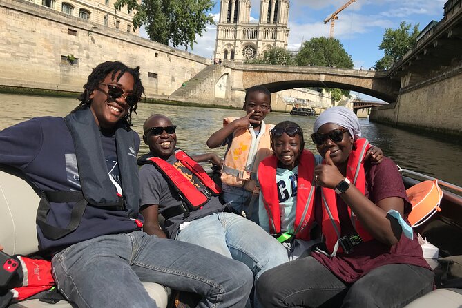 Paris Seine River Private Boat Tour - Common questions