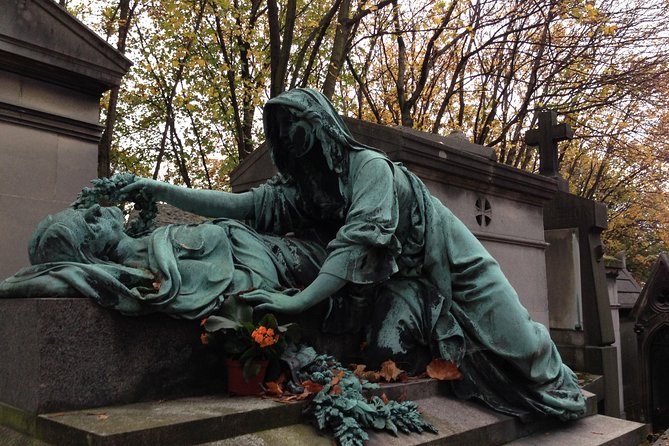 Pere Lachaise Cemetery Paris - Exclusive Guided Walking Tour - Last Words