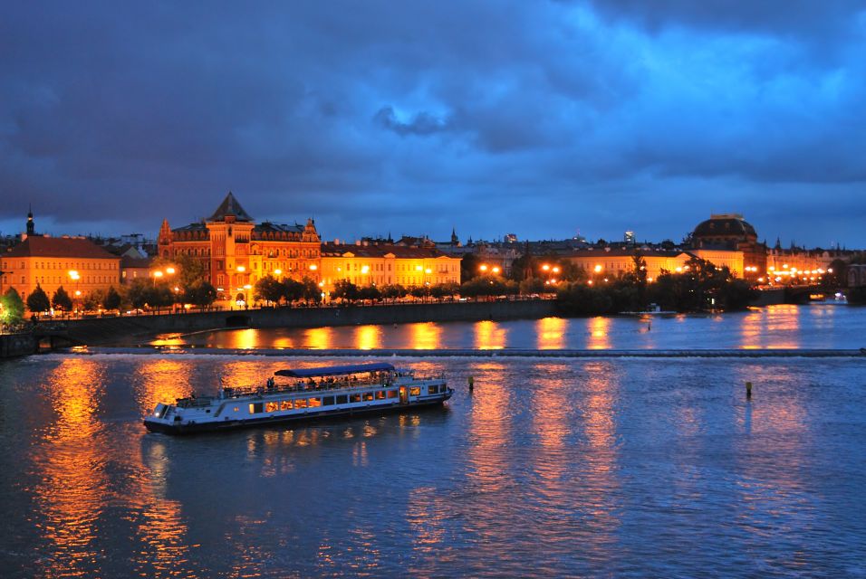 Prague: City Tour and Dinner Cruise With Hotel Pickup - Last Words