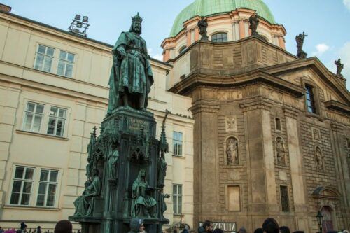 Prague: Old Town and Jewish Quarter Guided Tour in German - Common questions