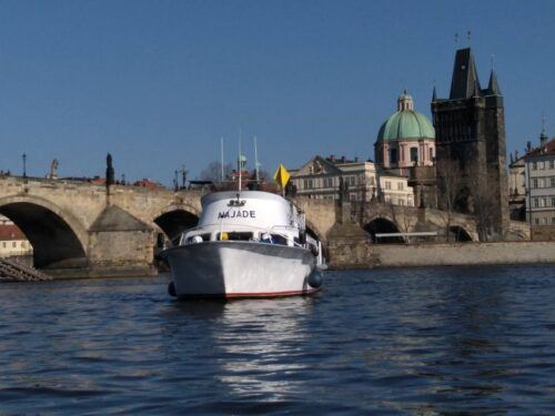 Prague: Vltava River Private Boat Party With Drinks - Common questions