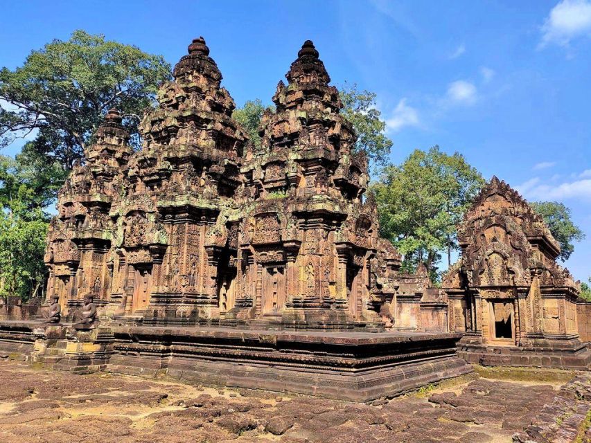 Private Angkor Wat 2 Full Days Tour With Sunrise and Sunset - Sunset Viewing at Phnom Bakheng