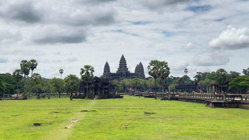 Private Angkor Wat and Jungle Temple Tour - Common questions