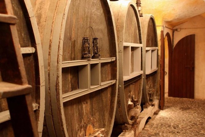 Private Tour: Ancient Akrotiri and Santorini Wineries Tour - Wine Tasting Experience