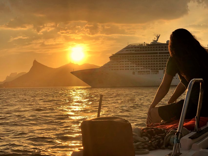 Rio De Janeiro: Sunset Sailing Tour - Common questions