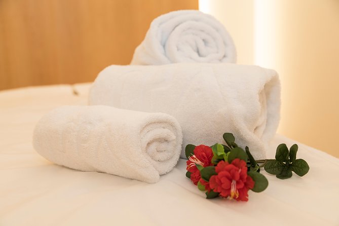 Romantic Couple Massage SPA Entry and Private Jacuzzi With Cava - Common questions