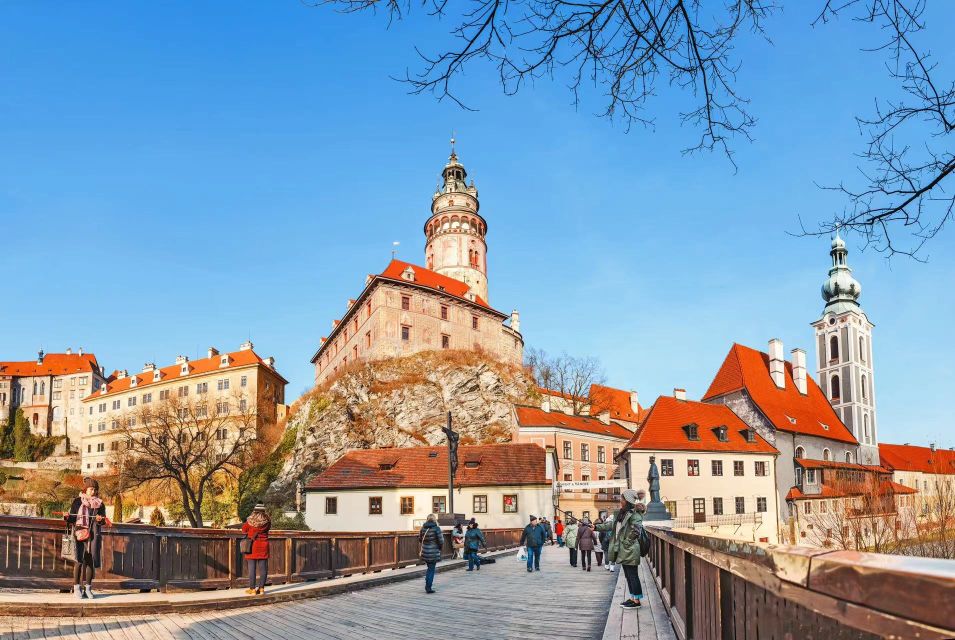 Romantic Whispers of Český Krumlov - Indulging in Architectural and Historical Beauty