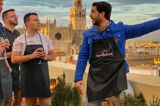 Rooftop Panoramic Highlights Tour & Paella Cooking Class Sevilla - Common questions