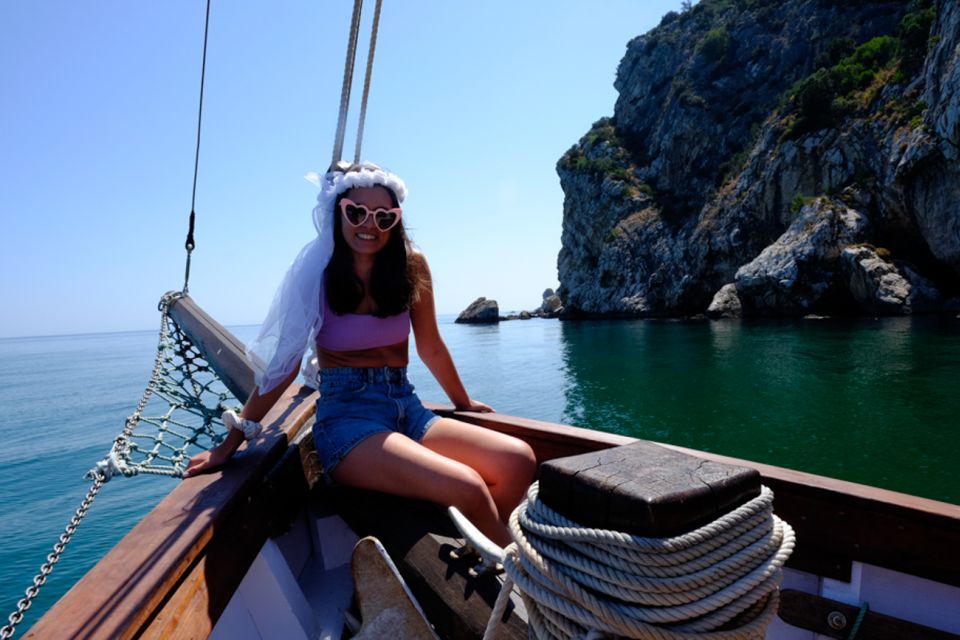 Sesimbra: Cliffs, Bays & Beaches Aboard a Traditional Boat - Common questions