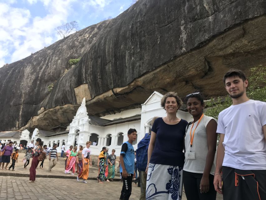 Sigiriya Lion's Rock & Dambulla Golden Cave Temple Trip - Travel Directions and Tips