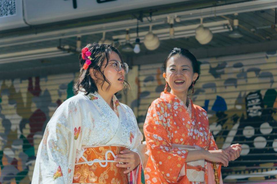 Tokyo: Kimono Dressing, Walking, and Photography Session - Photography Session