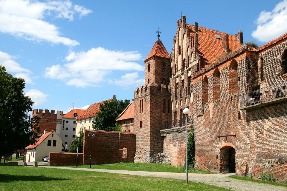 Torun Old Town Highlights Private Walking Tour - Common questions