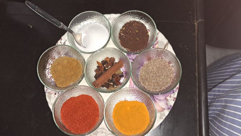 Udaipur: 4-Hour Indian Food Cooking Class With Full Meals - Culinary Experience