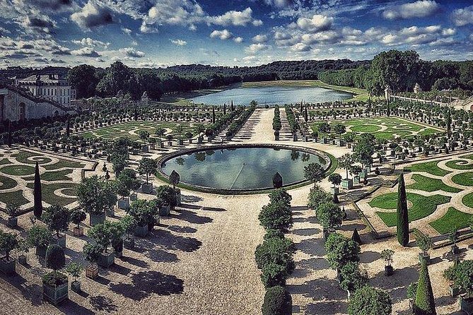 Versailles Palace and Park Private Guided Day Tour From Paris - Common questions