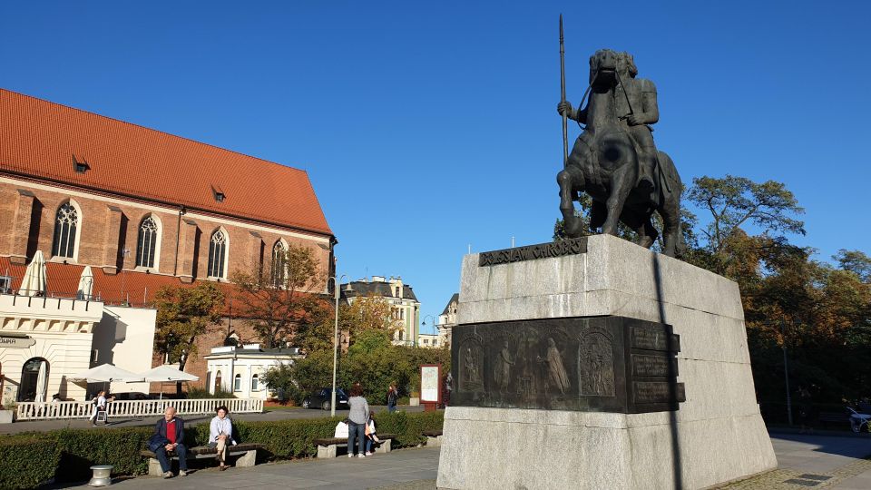 Wroclaw: Tour by Large Historic Tram - Common questions