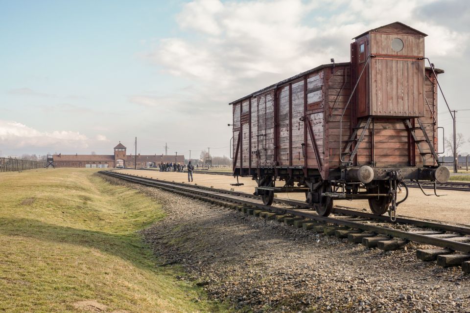 Auschwitz-Birkenau Guided Tour & Transfer From Krakow - Last Words