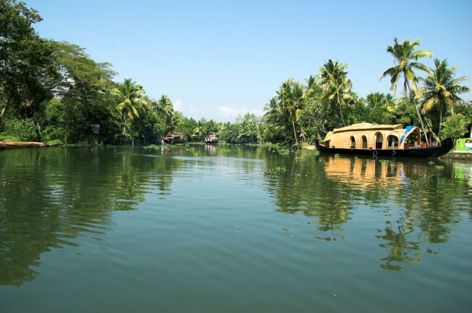 Backwater Houseboat and Fort Kochi Tour From Cochin Port - Common questions