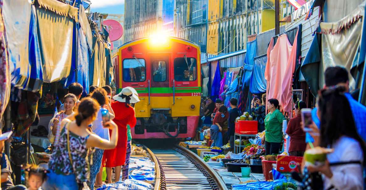 Bangkok: Maeklong Railway & Amphawa Floating Market Day Trip - Common questions