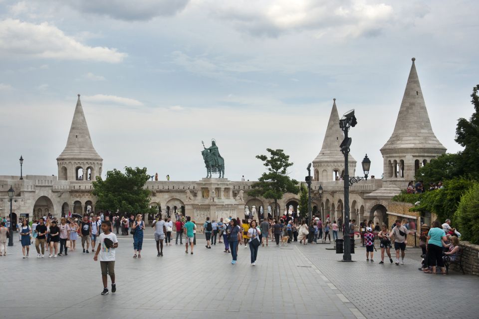 Budapest: Multilingual Highlights Tour - Common questions