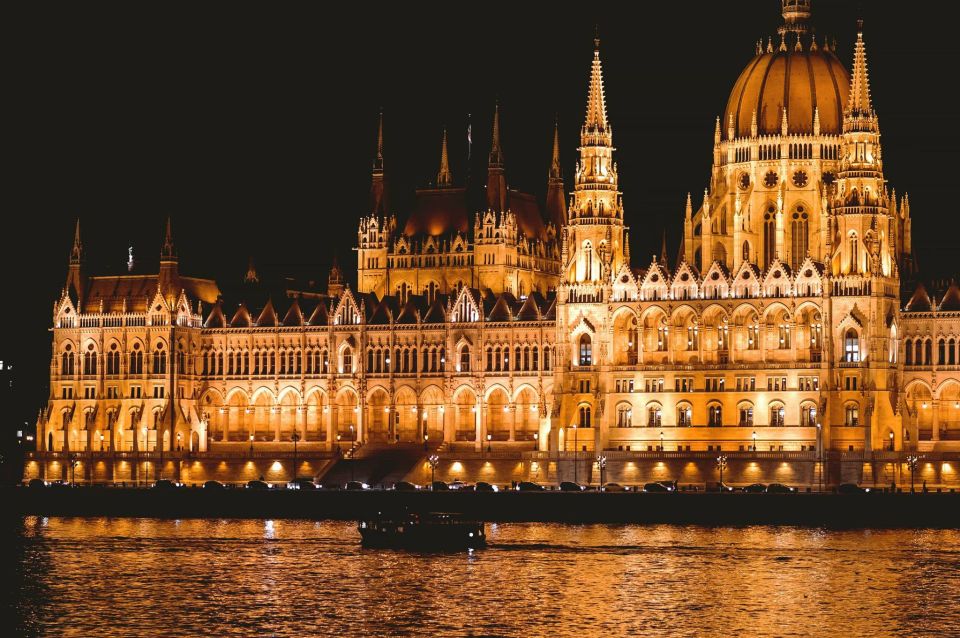 Budapest: Private Danube Yacht Cruise With Welcome Drink - Common questions