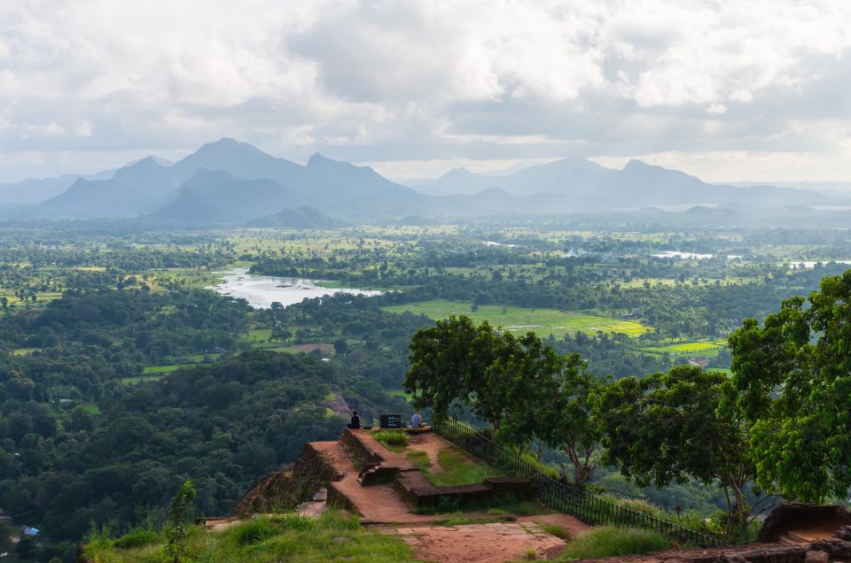 Colombo: Polonnaruwa & Sigiriya Guided Day Tour With Lunch - Last Words