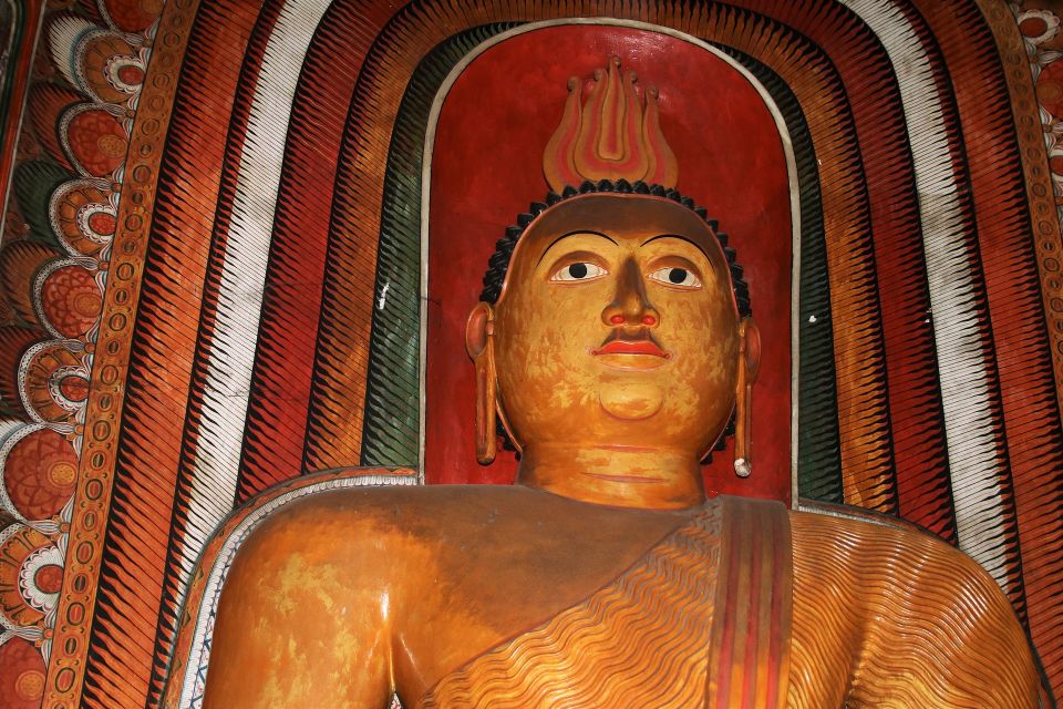 Colombo: Sightseeing Day Trip With Gangaramaya Temple - Common questions