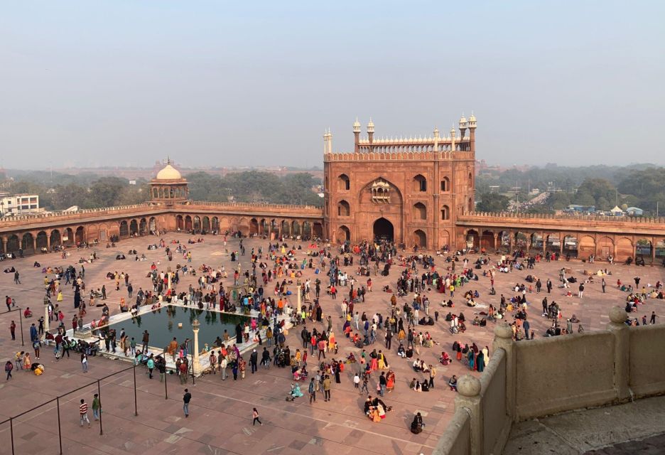 Delhi: Private Chandni Chowk, Food Tasting, & Tuk-Tuk Tour - Tour Guide Insights