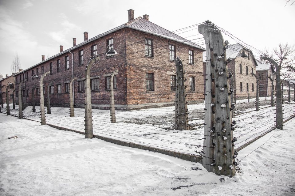 Krakow: Jewish Quarter, Wieliczka, Płaszów, Auschwitz - Common questions