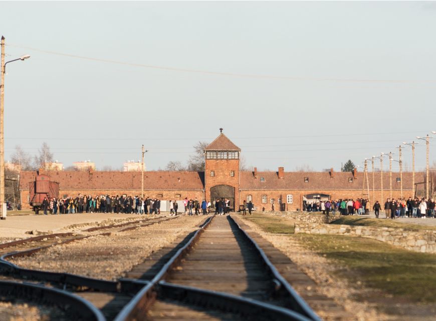 Krakow:Luxury Service Auschwitz-Birkenau Tour & Hotel Pickup - Common questions