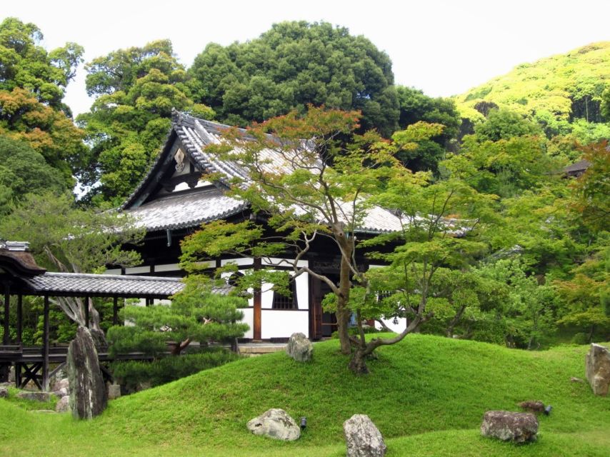 Kyoto: Historic Higashiyama Walking Tour - Common questions